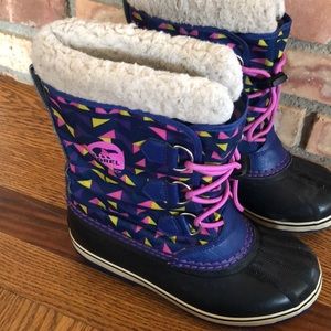 Girls sorel winter boots